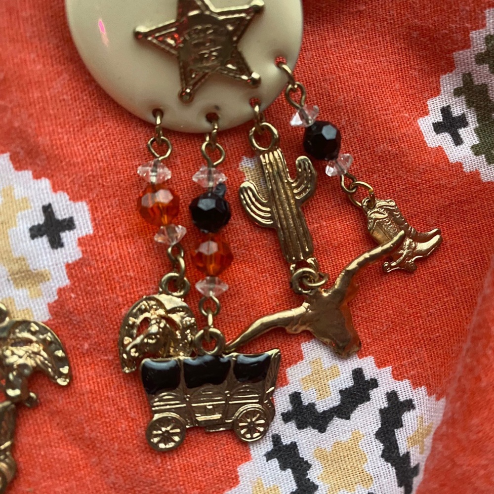 Vintage American Wild West Clip On Earrings View 3